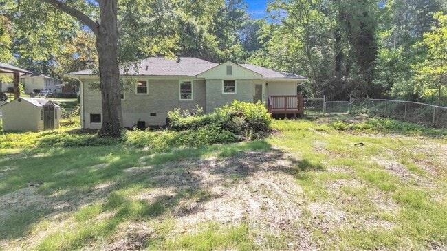Building Photo - 2473 Harwood Dr