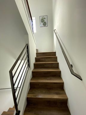Building Photo - Keep $500! Modern Townhouse in South Park!