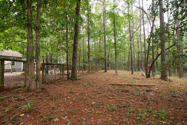 Building Photo - 174 Live Oak Dr