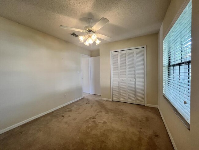 Building Photo - 10448 Water Hyacinth Dr