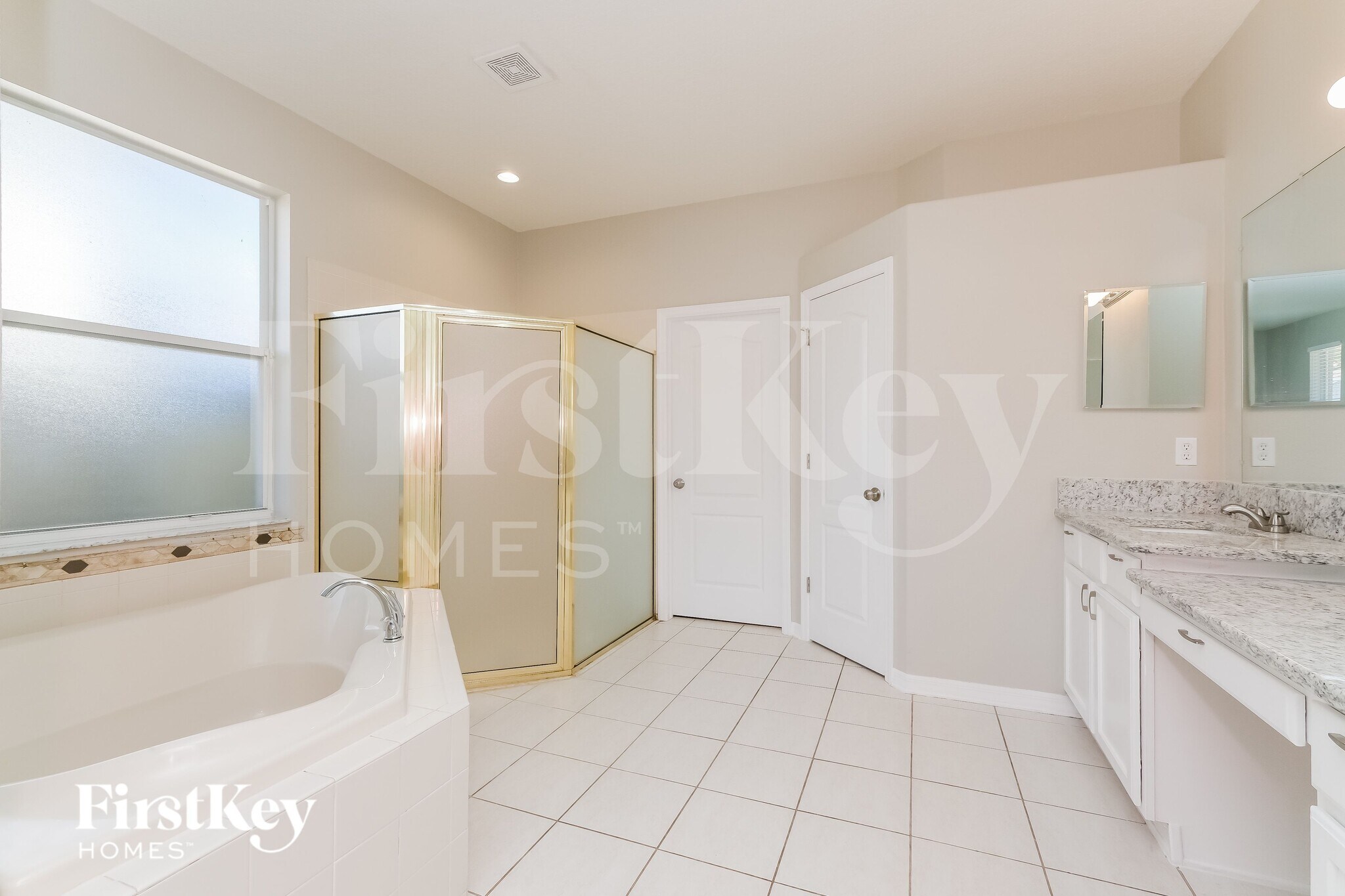 Building Photo - 2210 Briana Dr