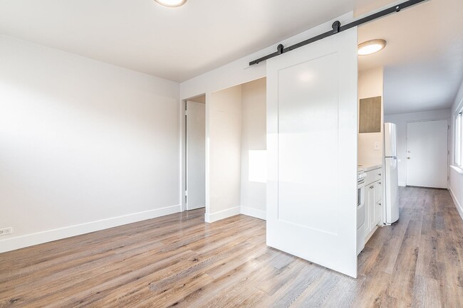 Interior Photo - Studio In Central West Seattle