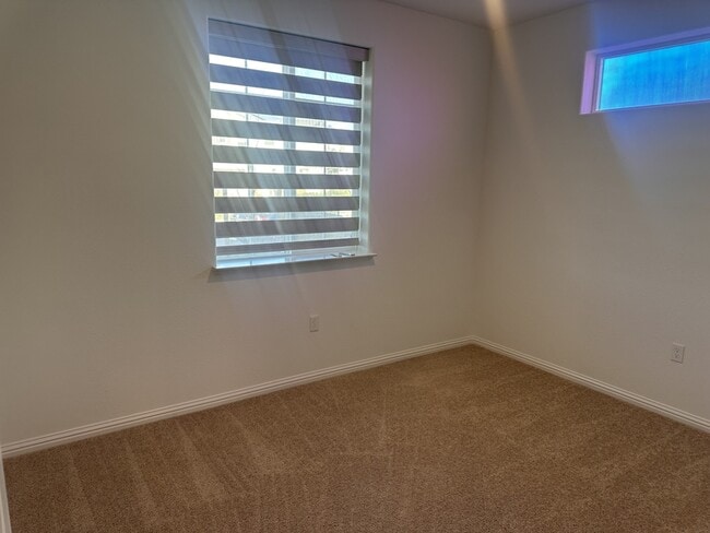 Building Photo - 16172 Abernathy Ct