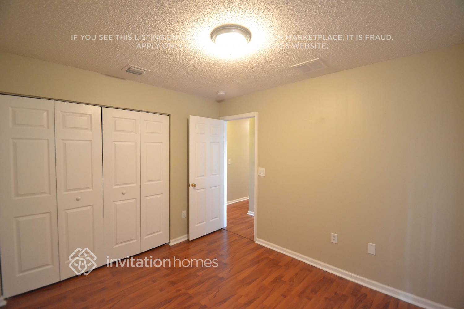 Building Photo - 15808 SW 48th Manor