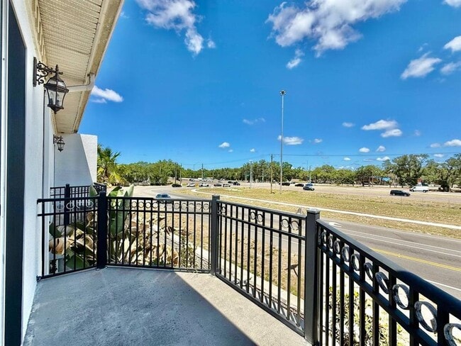 Building Photo - 8614 Miramar Terrace Cir