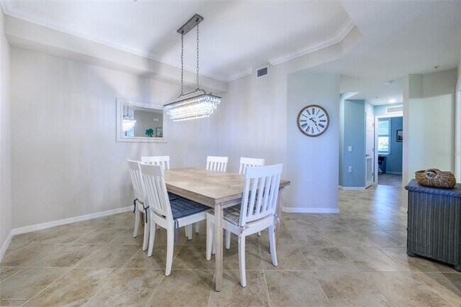 Building Photo - 14061 Heritage Landing Blvd