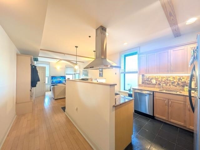 Building Photo - 382 Marin Blvd