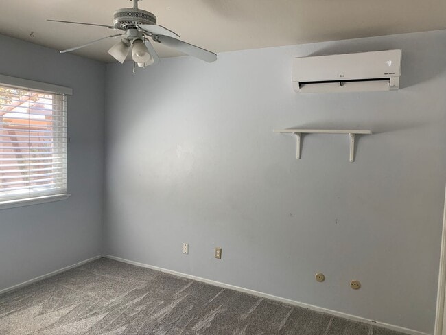Building Photo - Updated 3-Bedroom Home Near Chestnut Park-$500 Off First Month's Rent