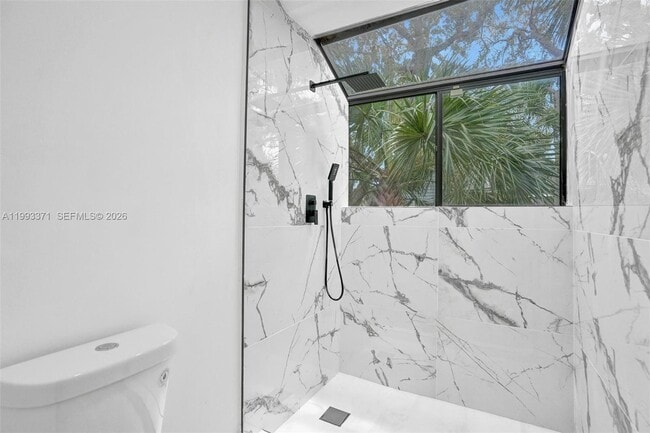 Building Photo - 1818 Adventure Pl