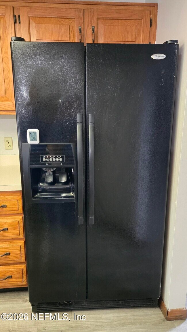 Building Photo - 8532 Bandera Cir E