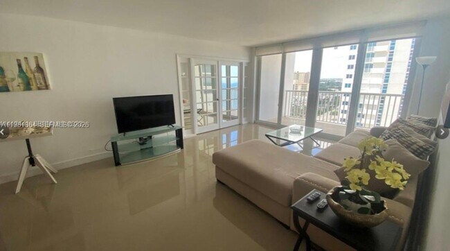 Building Photo - 1370 S Ocean Blvd