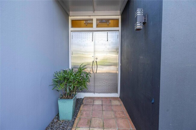 Building Photo - 838 Monterey Blvd NE