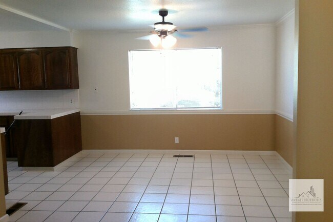 Building Photo - Must See! Lovely 3 Bedroom 2 Bath Home with Pool