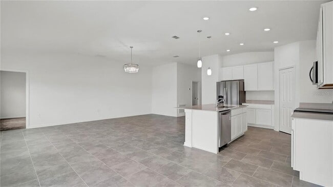Building Photo - 4951 Worchester Dr