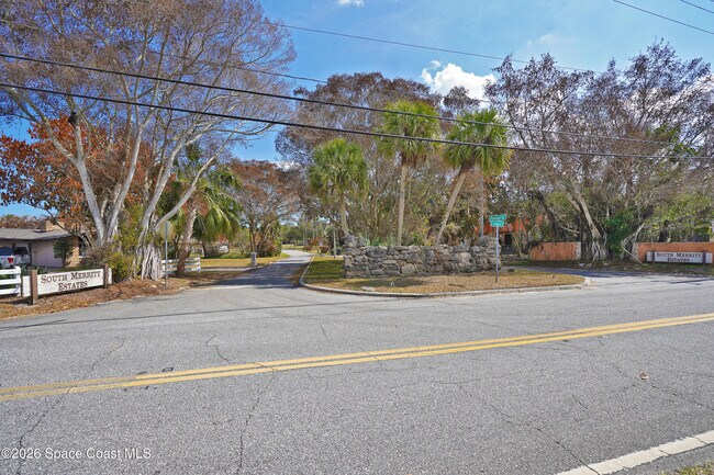 Building Photo - 540 Elliott Dr