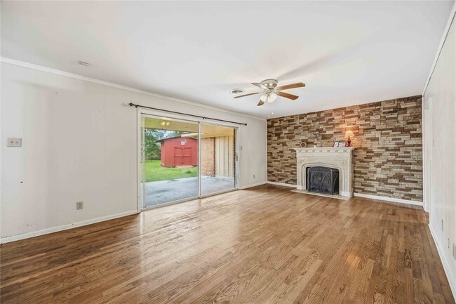 Building Photo - 435 Rollingwood St