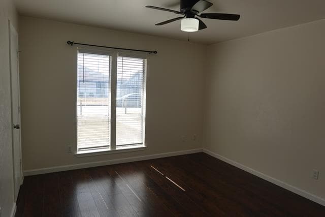 Building Photo - 1831 Kensington Dr