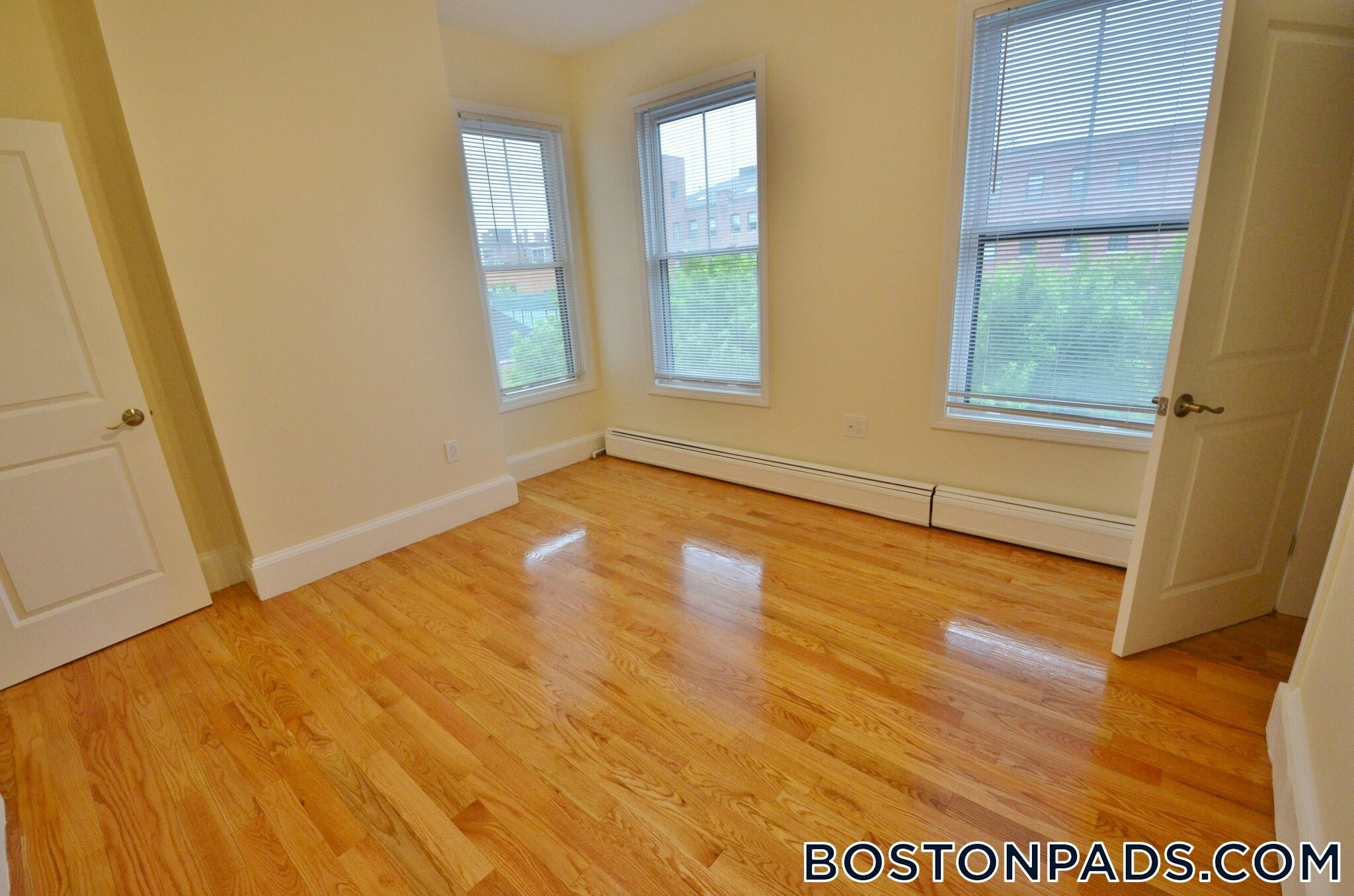 Building Photo - 35 Brookline St