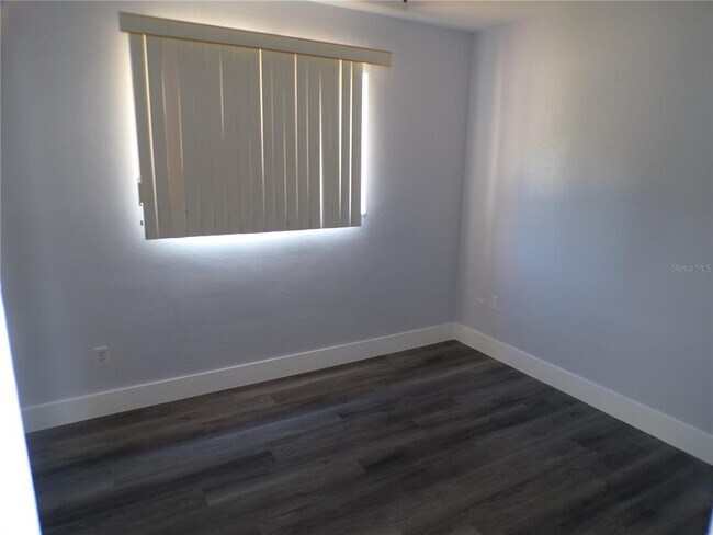 Building Photo - 2455 35th St S
