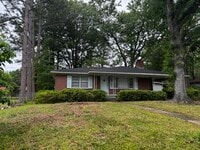 Building Photo - 2414 Slay Dr