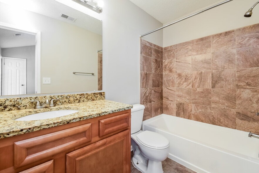 Building Photo - 111 Watercress Ct