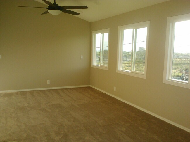 Building Photo - 92-353 Laaloa St