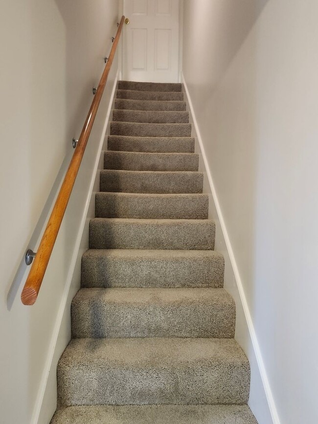 Building Photo - Spacious 3 bedroom 2 bath home in Chickamauga, GA