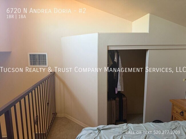 Building Photo - 6720 N Andrea Doria Dr