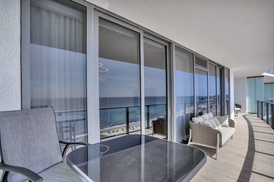 Building Photo - 1116 N Ocean Blvd