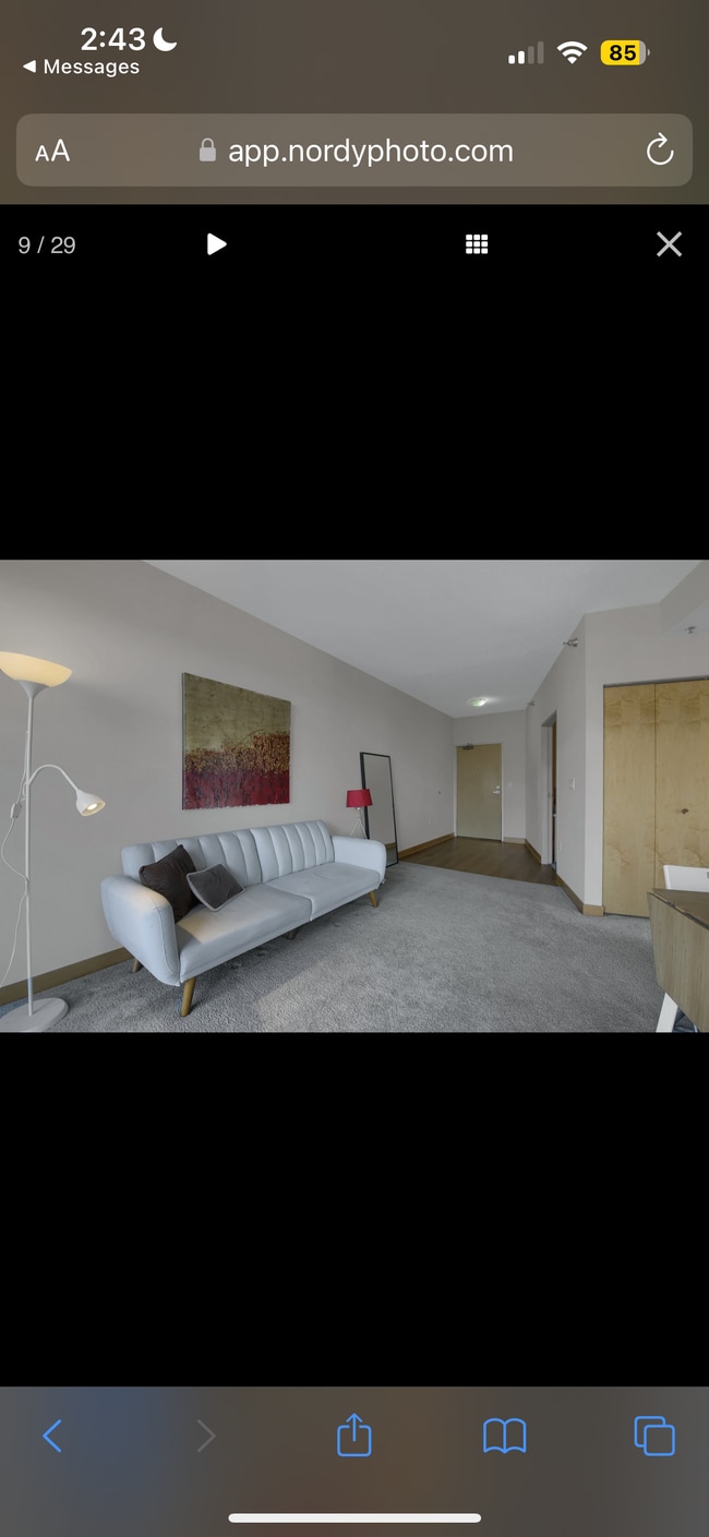 Building Photo - 2600 University Ave SE