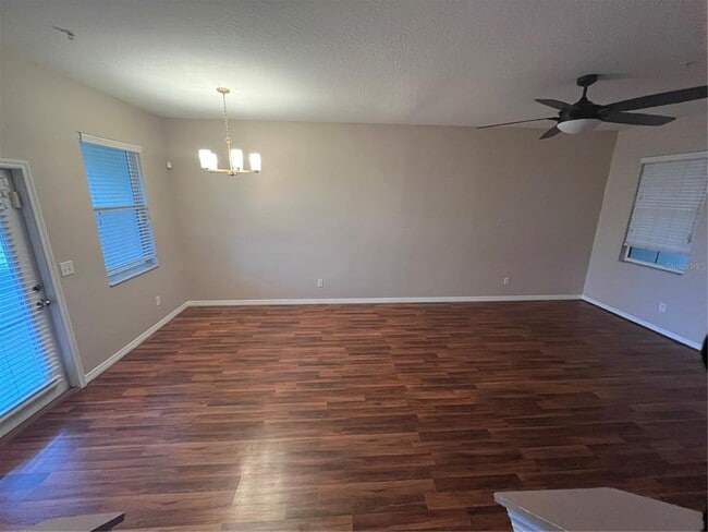 Building Photo - 1366 Priory Cir