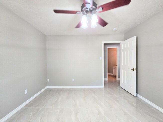 Building Photo - 159 S Delta Mill Cir