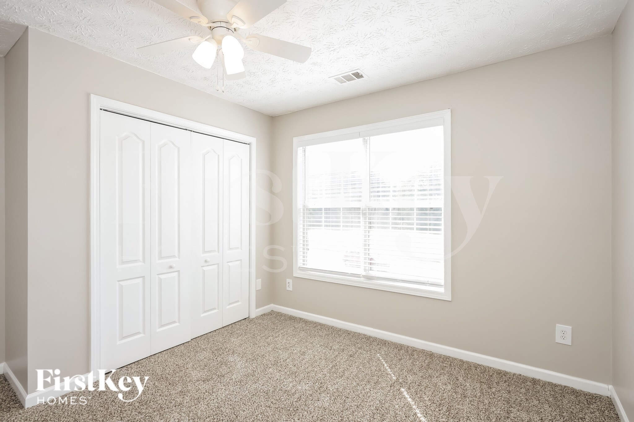 Building Photo - 112 Wyckliffe Dr