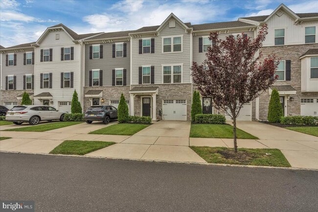 Building Photo - 5 Kohlmyer Dr