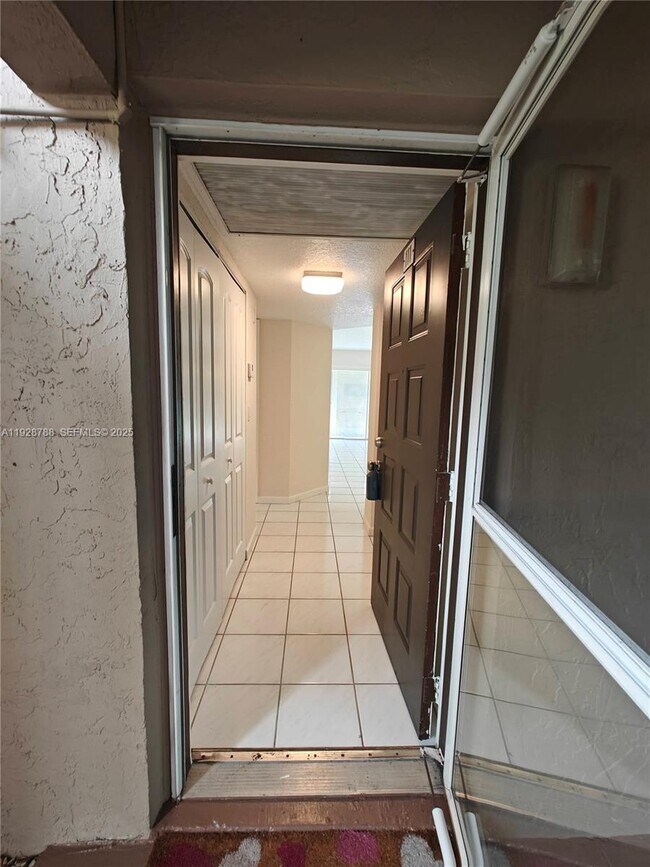 Building Photo - 8750 Royal Palm Blvd