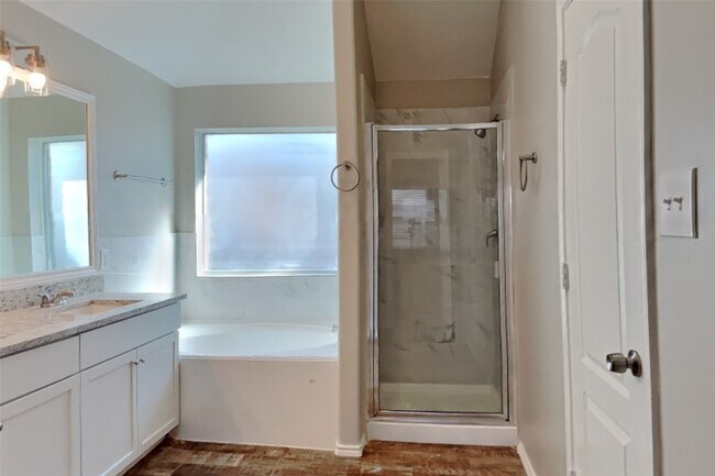 Building Photo - 30206 Emerson Creek Dr