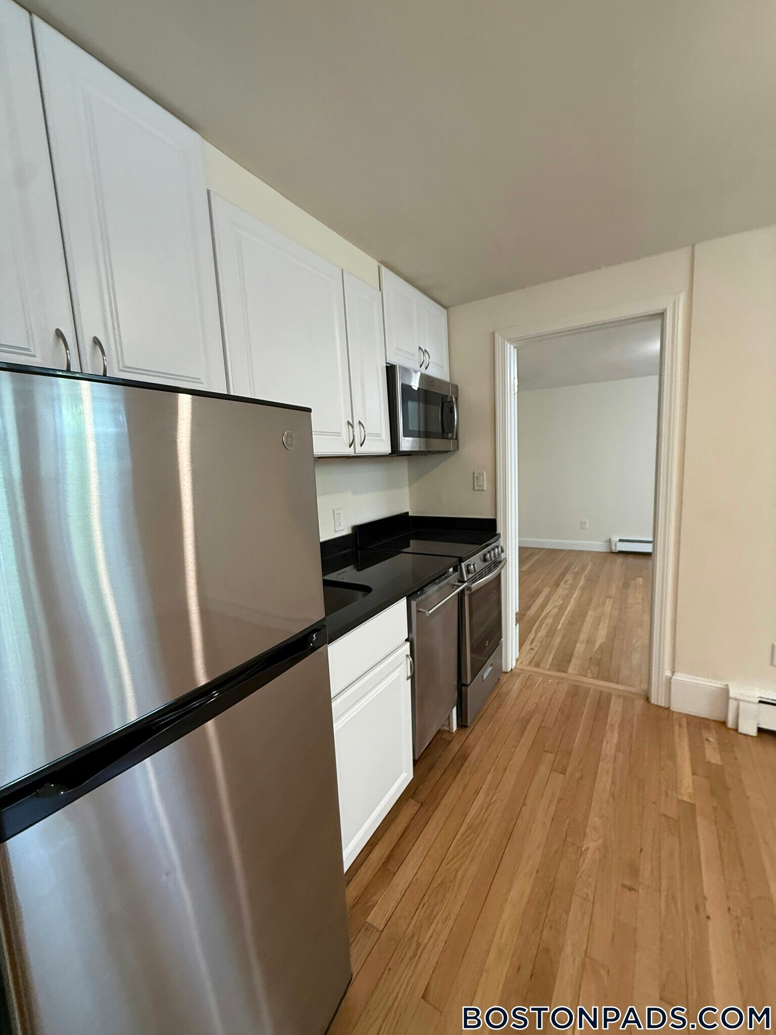 Building Photo - 17 Fairbanks St