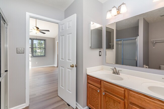 Building Photo - 10116 Winding River Way