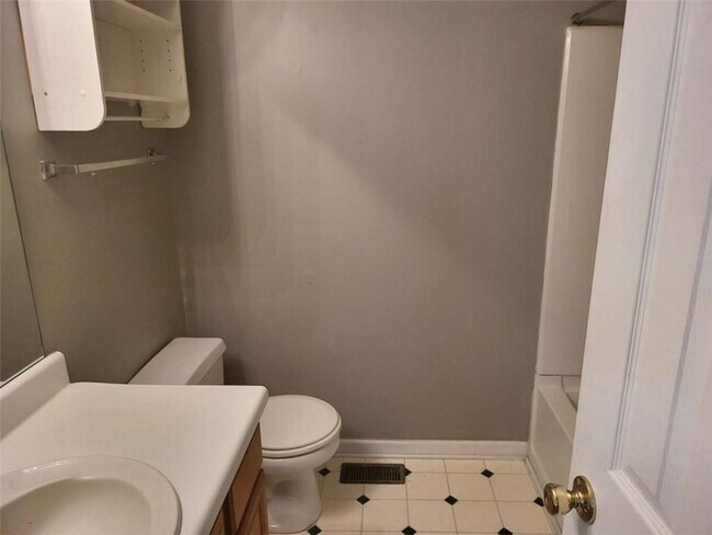 Building Photo - 7018 Panda Rd