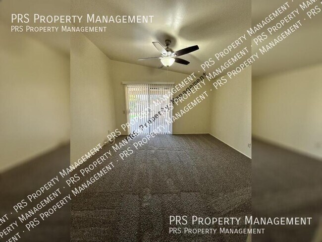 Building Photo - 2120 N Yucca Ct