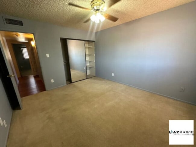 Building Photo - Very big home for you