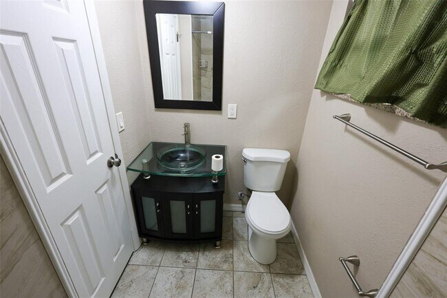 Building Photo - 3349 Silver Hill Dr
