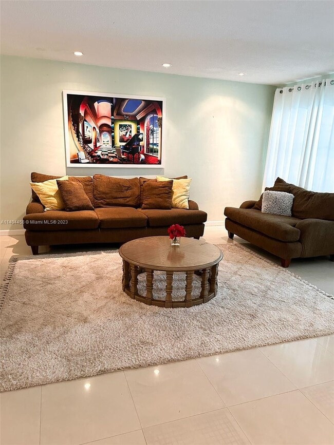 Building Photo - 1937 Sans Souci Blvd