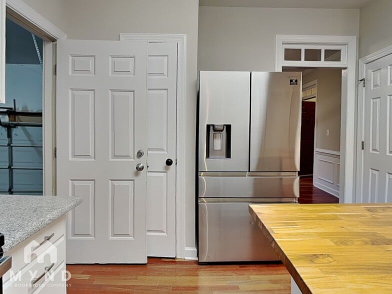 Building Photo - 8528 Yucca Trail