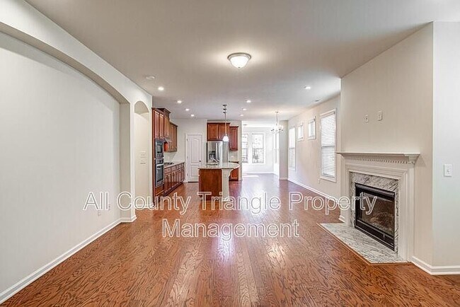 Building Photo - 728 Lampwick Ln