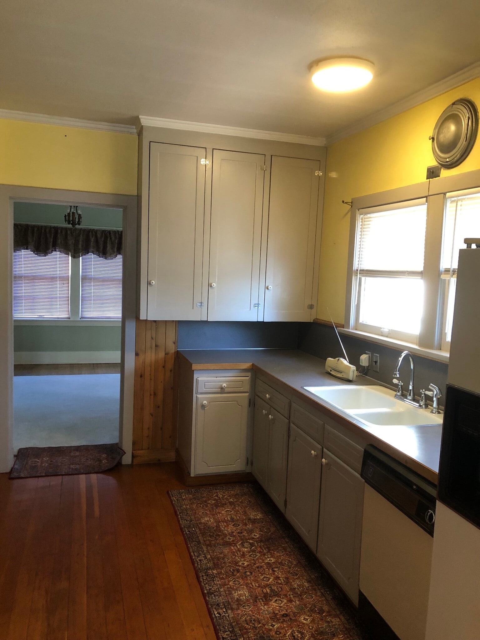 Building Photo - 207 S 16th Ave