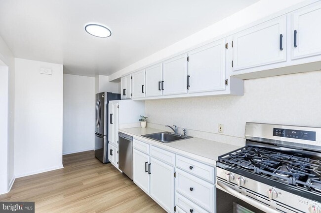 Building Photo - 1117 Circle Dr