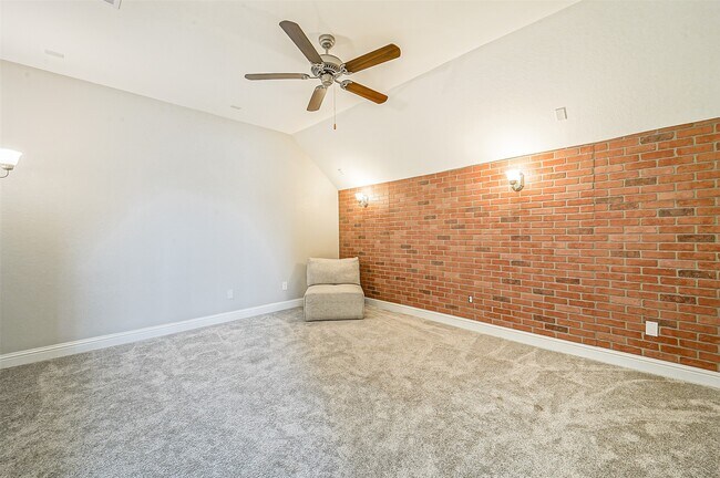Building Photo - 9507 Carson Ln