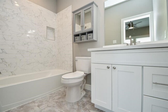 Building Photo - 5262 Ella Blvd