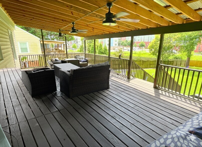 Building Photo - 1429 Lyon Ct